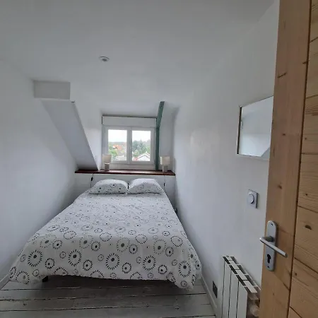 House With 3 Bedrooms And 2 Bathrooms In Casa de Férias