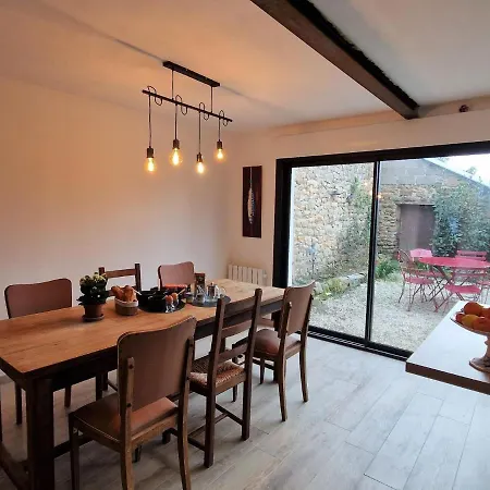 Casa de Férias House With 3 Bedrooms And 2 Bathrooms In Carolles